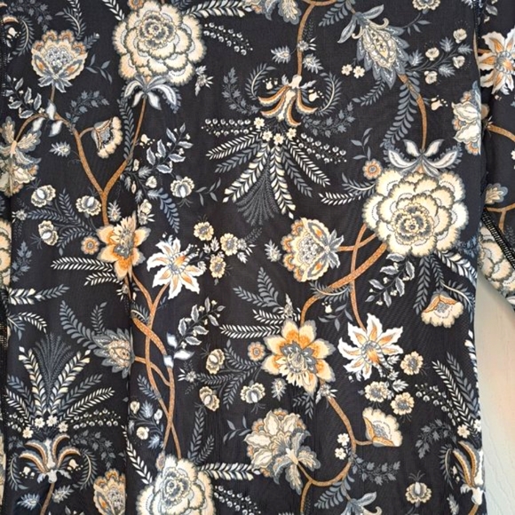 Lands' End Long Sleeve Floral Print Crew Neck Tee Size Small - Picture 3 of 5